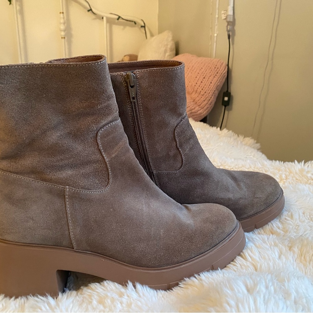 Elegant Brown Suede Heeled Boots for Women